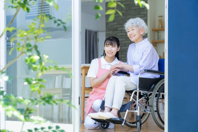 サービス付き高齢者住宅とは？基本的な内容と特徴
